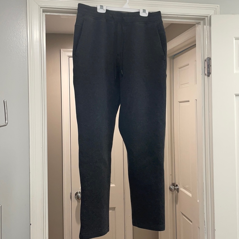 Men’s Lululemon lounge sweatpants L